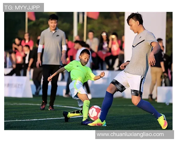 足球明星们在比赛中展现射门霸气瞬间的精彩图片合集